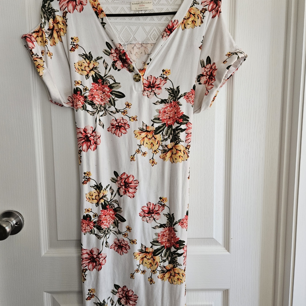 Bobbie Brooks White Floral Midi Dress